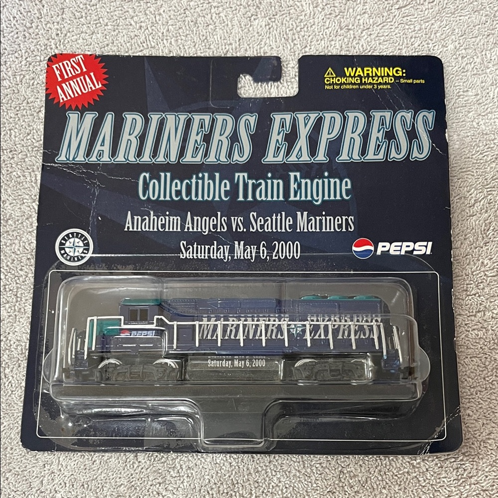 2000 Pepsi Mariners Express Train Engine with Blue and White